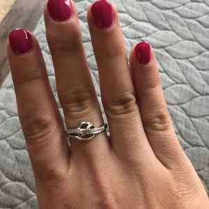 White 10k gold diamond ring